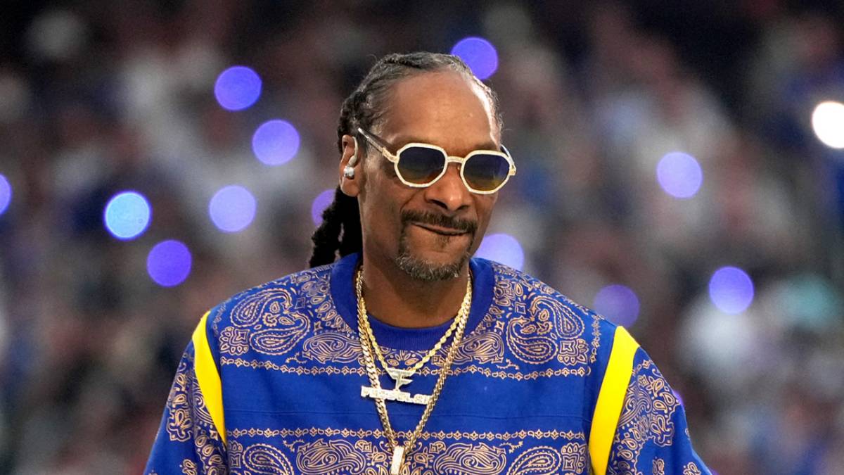 Snoop Dogg plans to Turn Death Row into an NFT music Label - Negosyante ...